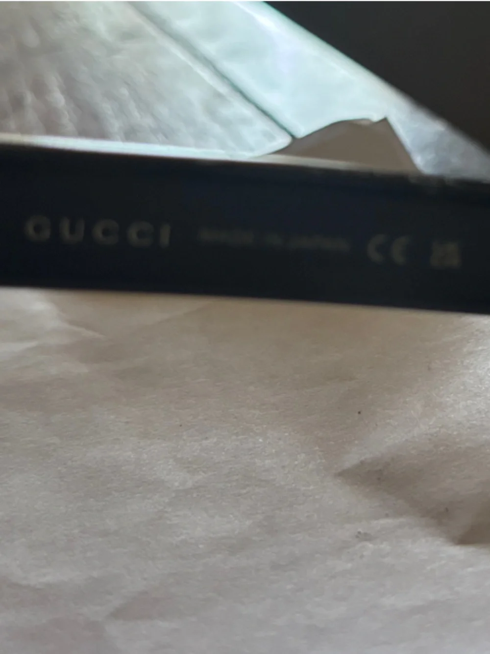 Gucci Black Round Sunglasses with Dark Lenses - Picture 6 of 7
